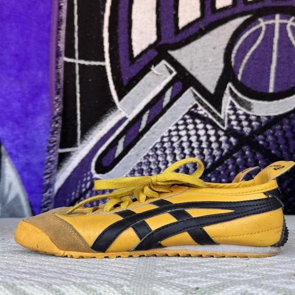 Size 5.5/38 - Onitsuka Tiger MEXICO 66 Yellow Black Suede - Picture 1 of 11